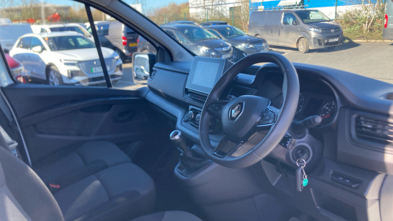 Renault Trafic Swb Diesel SL30 Blue dCi 130 Advance Van